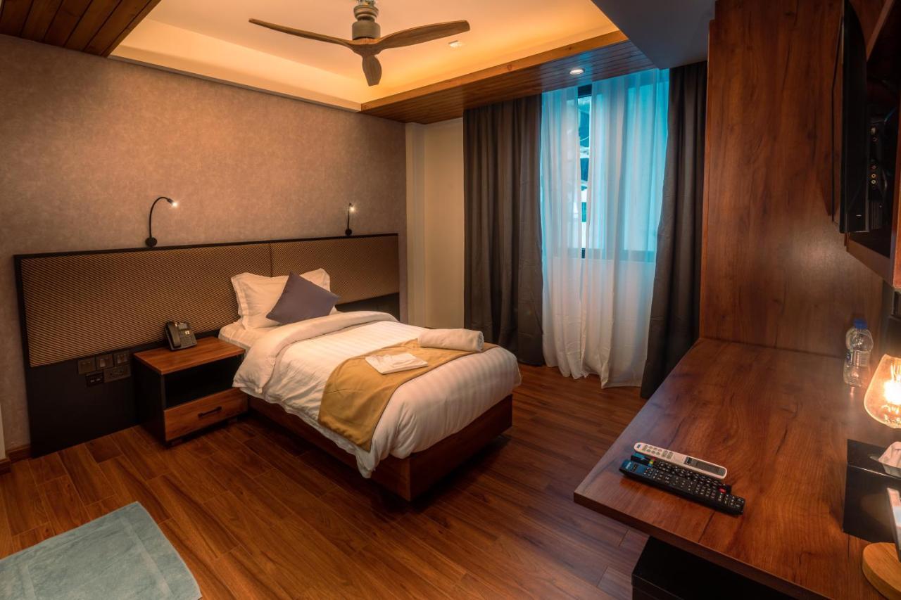 Chen Beach Inn Hulhumale Esterno foto
