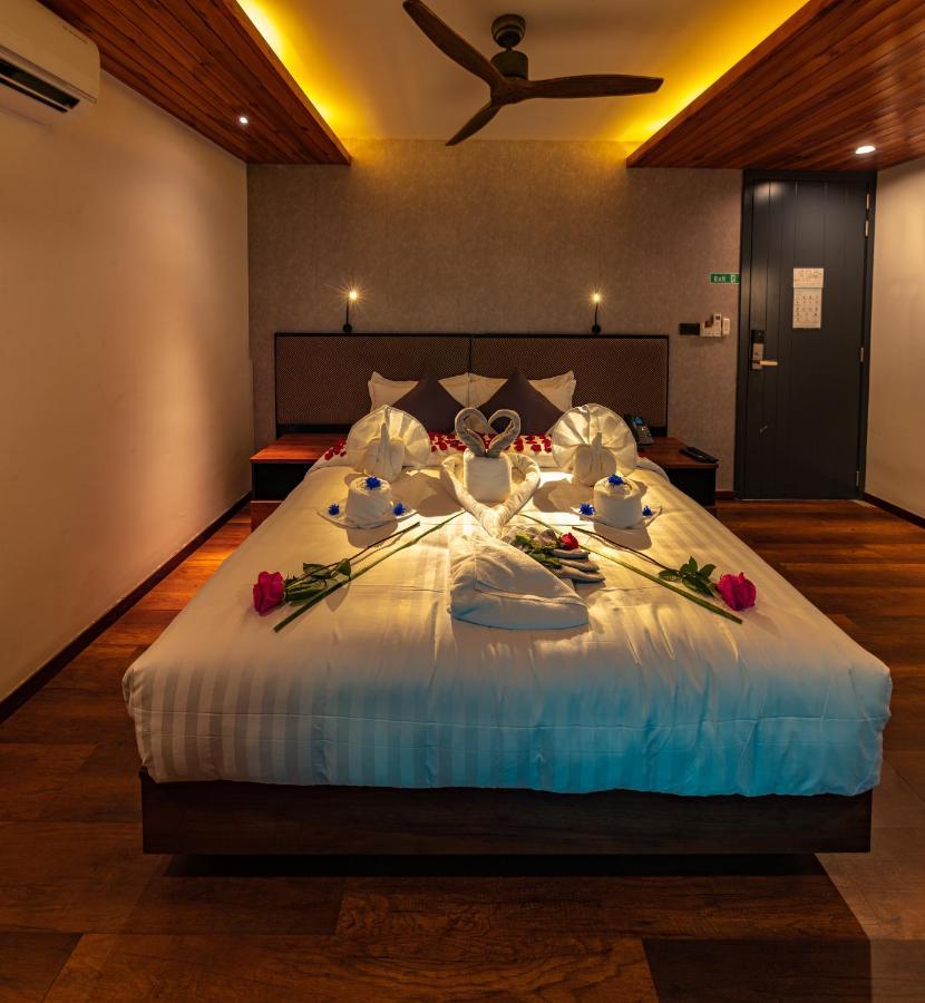 Chen Beach Inn Hulhumale Esterno foto