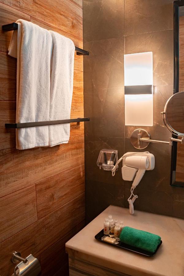 Chen Beach Inn Hulhumale Esterno foto