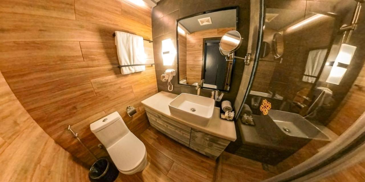 Chen Beach Inn Hulhumale Esterno foto